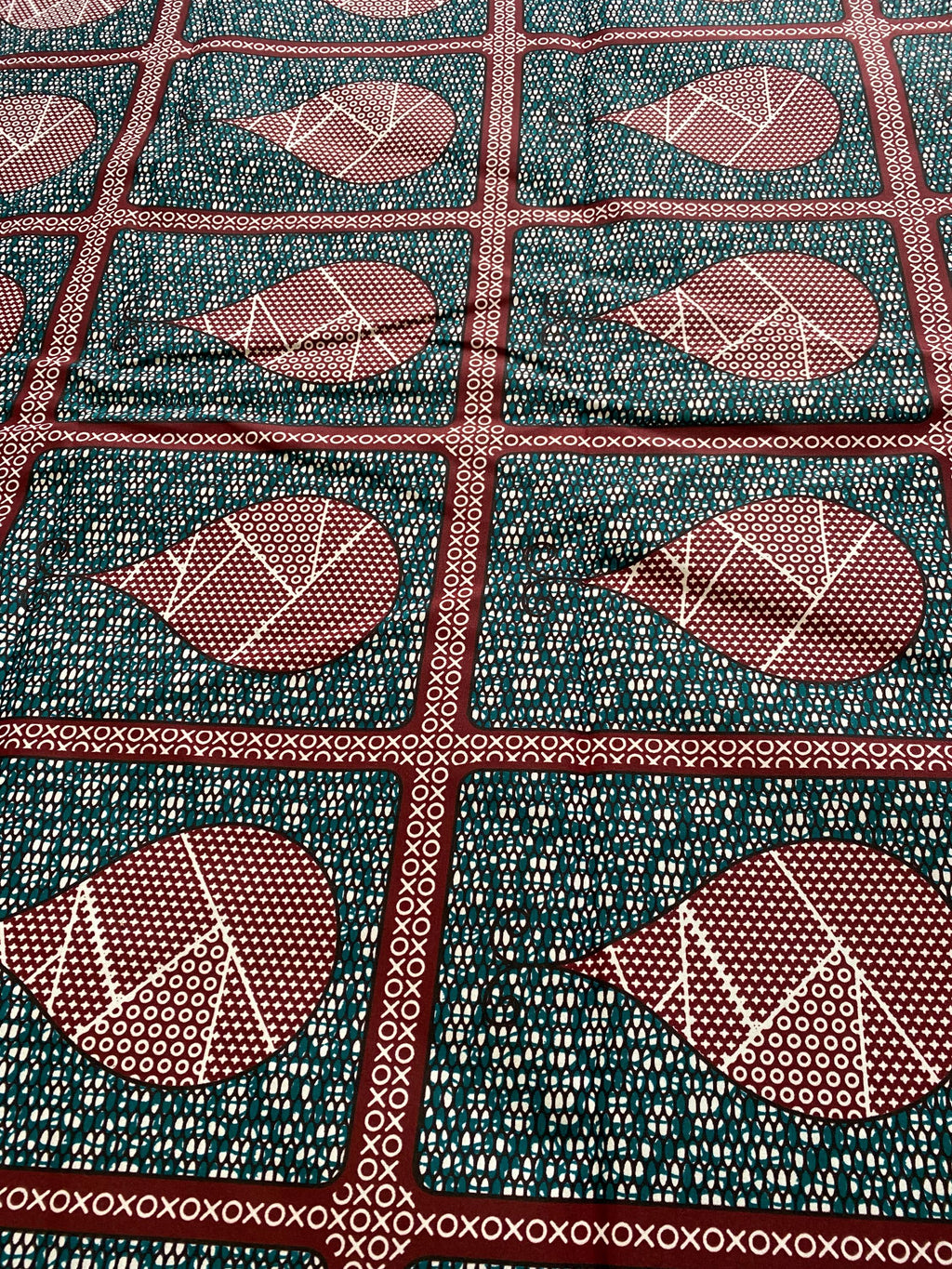 African Ankara Polycotton Fabric: Bold Print, 6 Yards