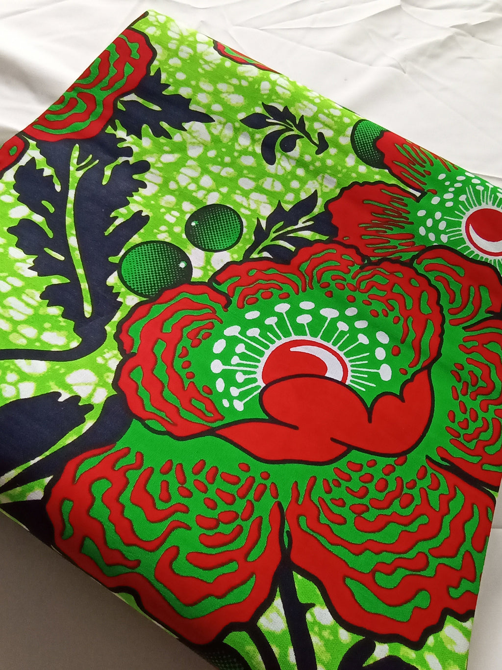 African Floral Wax Print Fabric: 100% Cotton Ankara Wrapper, 6 Yards