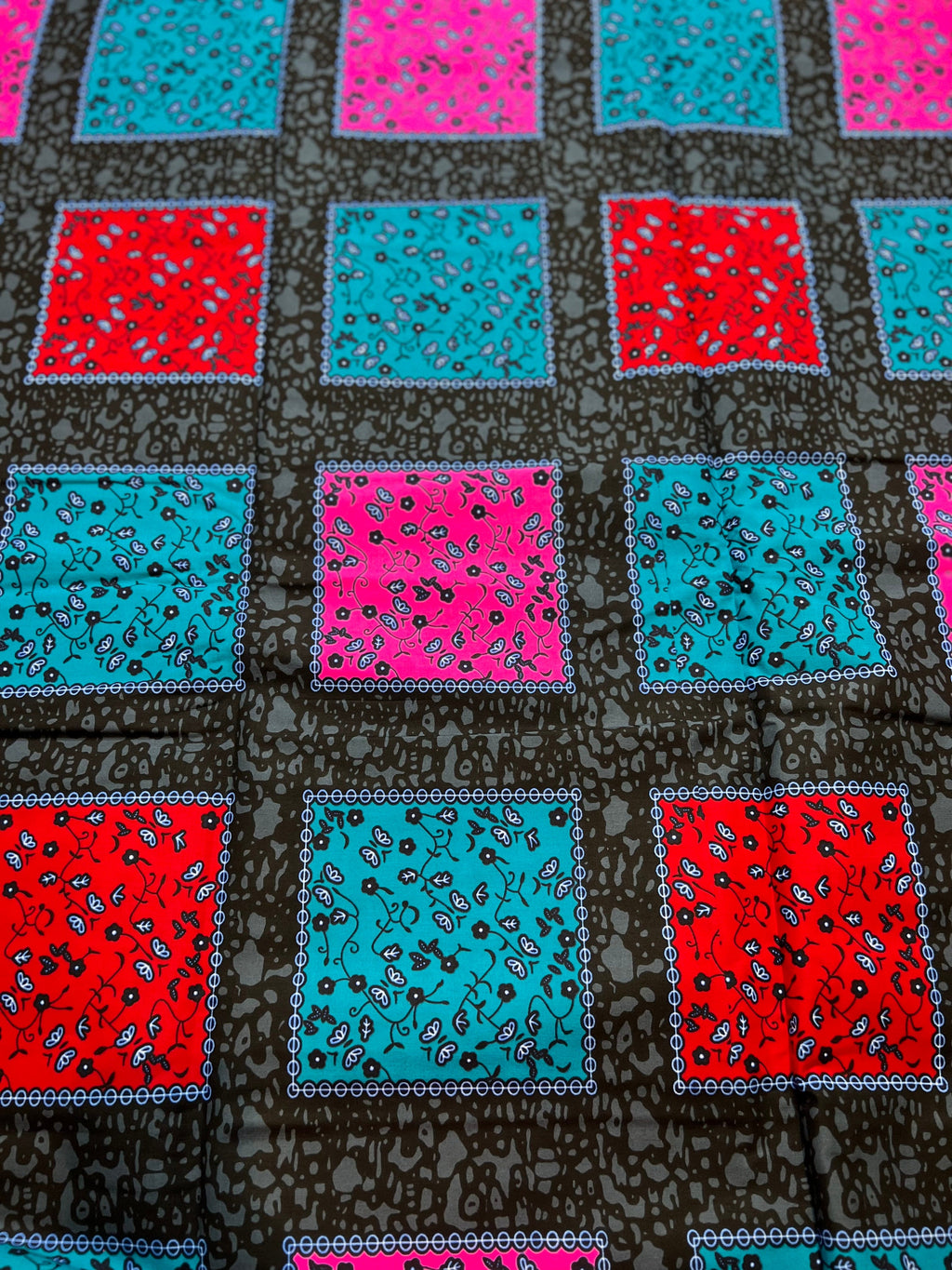 6 Yards 100% Cotton Ankara Wax Print Fabric African Print for Dressmaking, Quilting & Home Décor